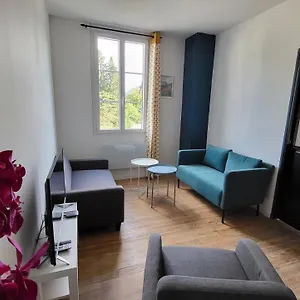Escapade à Dans T2 Bis Proche Gare Et Centre Appartement